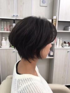 江東区住吉、森下も近い美容室　シュガー　乾かしただけで形になるカットでのヘアスタイル創り