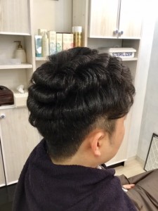 江東区住吉、森下からも近い美容室　ヘアサロン　シュガーのアイロンで創る『コテパーマ』動きがついて、まとまります。
