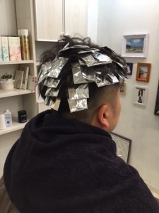江東区住吉、森下からも近い美容室　ヘアサロン　シュガー　ハイライトで創るブルーバイオレット
