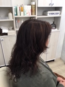 江東区住吉と菊川の間にある美容室　ヘアサロン　シュガー　プラス５００円でもできるハイライト