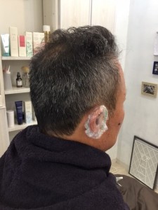 江東区住吉と菊川の間にある美容室　ヘアサロン　シュガーの大人のメンズカラー、白髪が少しだけ気になる方へ